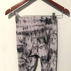 Lululemon Align HR 25”